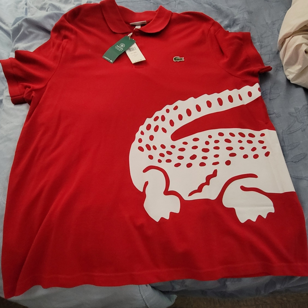 Lacoste Red Short-Sleeve Polo with Large White Crocodile Graphic - Picture 2 of 2